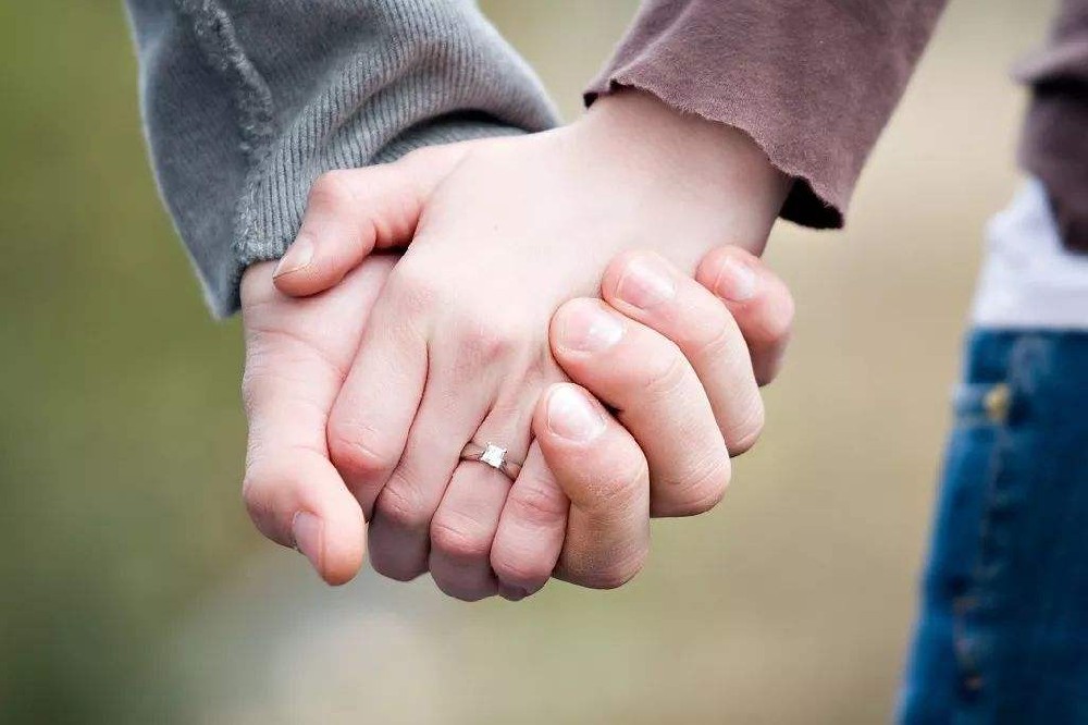 福州市调查公司：离婚时，人工受精所生的子女