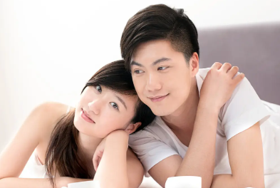 成都市调查公司:对你有好感的女人，如果有这2个表现，说明她并非真心爱你