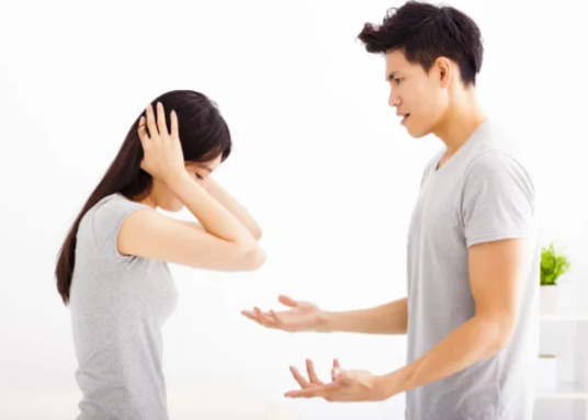 成都市调查取证公司：男人在婚外恋被发现后选择狠心态度